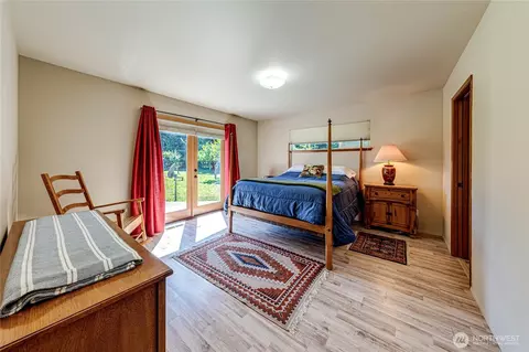 Bedroom - 162 Creekside Dr, Sequim, WA 98382 photo 1 of 3