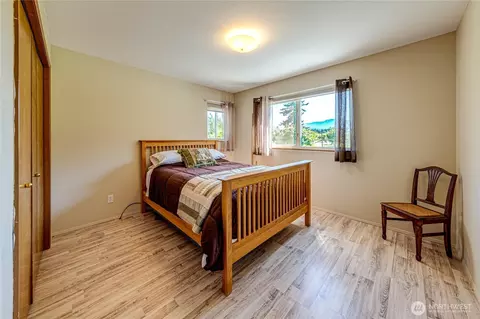 Bedroom - 162 Creekside Dr, Sequim, WA 98382 photo 2 of 3