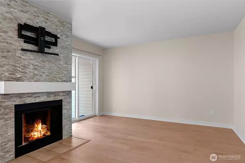 12303 Harbour Pointe Blvd #S104, Mukilteo, WA 98275