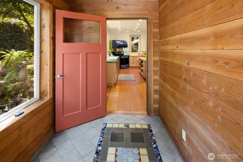 7712 Hellman Rd, Clinton, WA 98236 photo 2