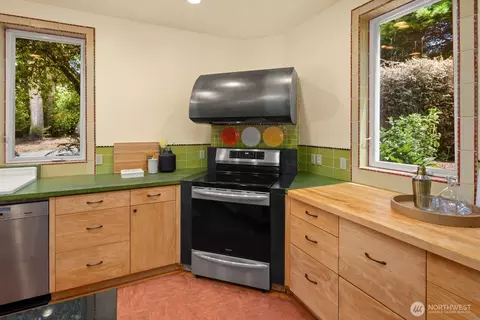 7712 Hellman Rd, Clinton, WA 98236 photo 9
