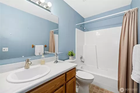 Bath - 20311 86th Avenue Ct E, Spanaway, WA 98387 photo 3 of 4