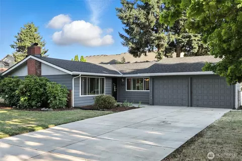 8509 NE 57th St, Vancouver, WA 98662