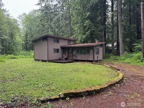 106 Mowich Way, Ashford, WA 98304