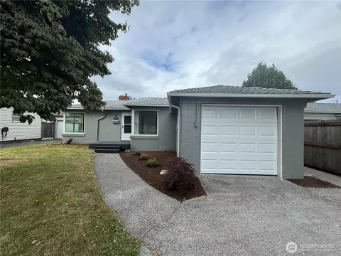 2708 Lilac St, Longview, WA 98632