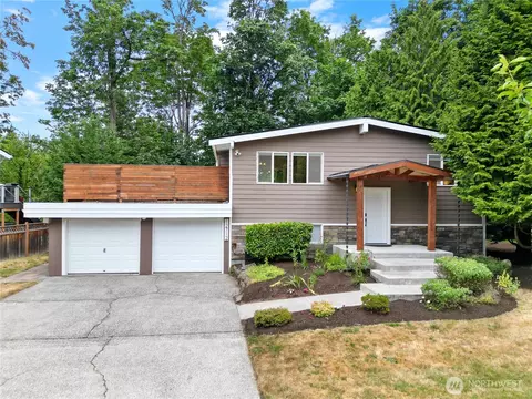 12712 NE 157th St, Woodinville, WA 98072
