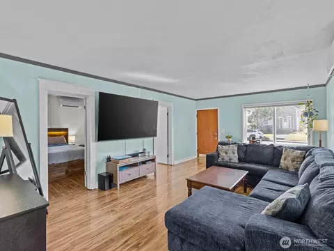 1310 Maple St, Everett, WA 98201 photo 4