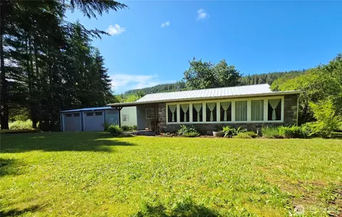 191 Lake Creek Rd, Beaver, WA 98305
