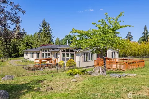 262 Birdsong Ln, Port Angeles, WA 98362