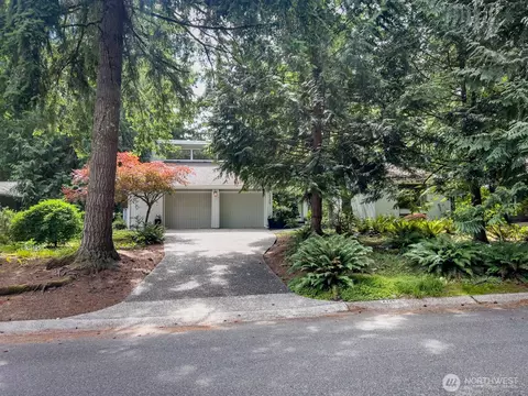 2326 209th Pl NE, Sammamish, WA 98074