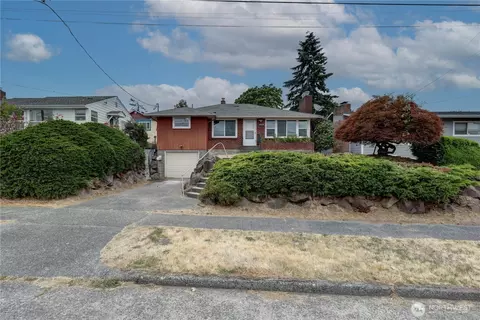 2634 S Holly St, Seattle, WA 98108