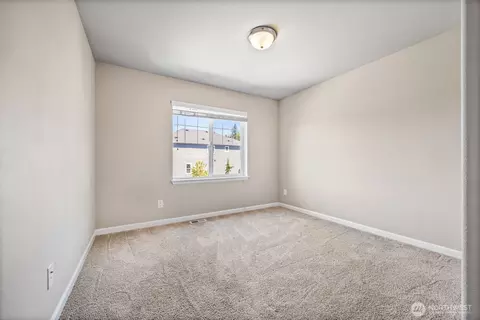 Bedroom - 4410 237th Pl SE, Bothell, WA 98021 photo 5 of 6