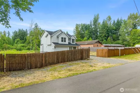 Exterior - 932 Tipsoo Loop N, Rainier, WA 98576 photo 4 of 12