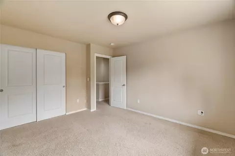 Bedroom - 932 Tipsoo Loop N, Rainier, WA 98576 photo 4 of 4