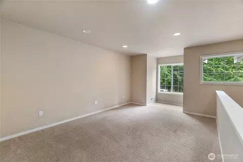 Living - 932 Tipsoo Loop N, Rainier, WA 98576 photo 7 of 8