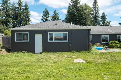 2901 Hollydale Acres Ln, Mount Vernon, WA 98273