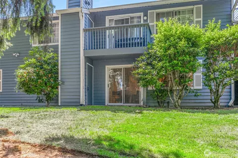 16817 Larch Way #E107, Lynnwood, WA 98037