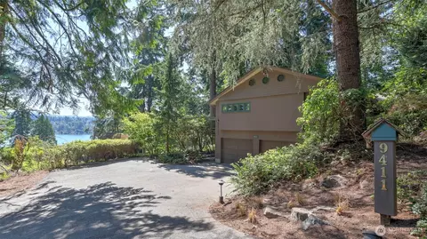 9411 SE 54th St, Mercer Island, WA 98040