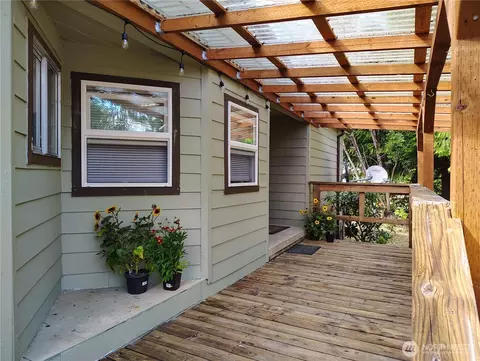 240 Misty Cir, Forks, WA 98331