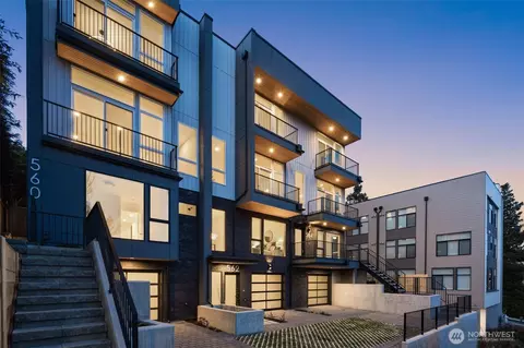 560 Lee St, Seattle, WA 98109