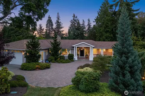 3204 Evergreen Point Rd, Medina, WA 98039