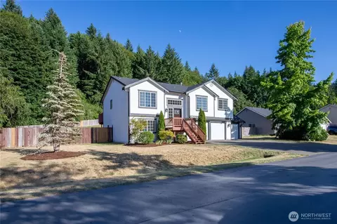 5814 Braywood Ln SE, Olympia, WA 98513