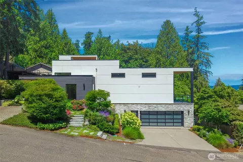 3102 168th Pl SE, Bellevue, WA 98008