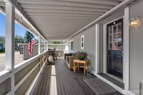 207 6th St, Sultan, WA 98294 photo 2