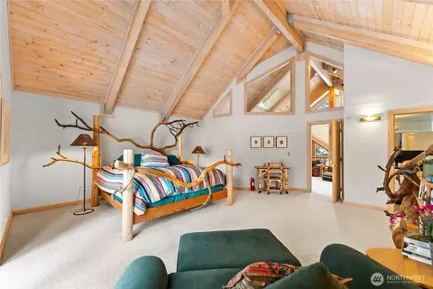 Bedroom - 18 Liberty Ln, Winthrop, WA 98862 photo 1 of 7