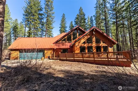 Exterior - 18 Liberty Ln, Winthrop, WA 98862 photo 2 of 5