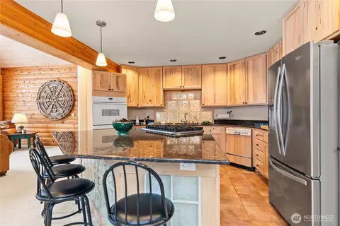 Kitchen - 18 Liberty Ln, Winthrop, WA 98862 photo 4 of 4