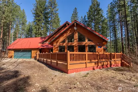 18 Liberty Ln, Winthrop, WA 98862