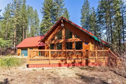 Exterior - 18 Liberty Ln, Winthrop, WA 98862 photo 3 of 5