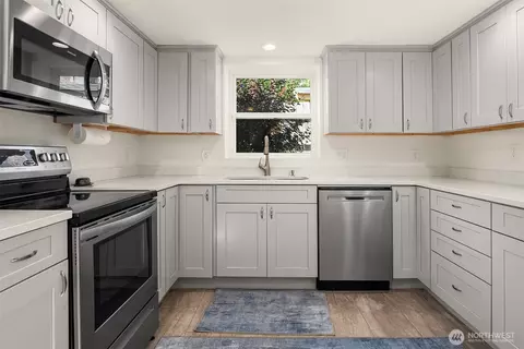 Kitchen - 2920 16th St, Everett, WA 98201 photo 5 of 6