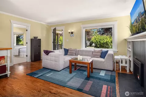Living - 2920 16th St, Everett, WA 98201 photo 3 of 4