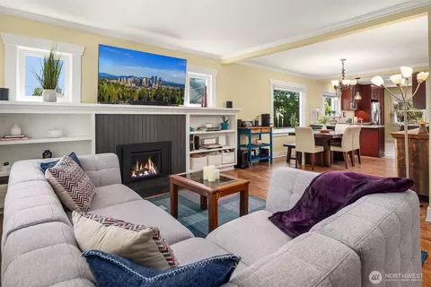 Living - 2920 16th St, Everett, WA 98201 photo 1 of 4