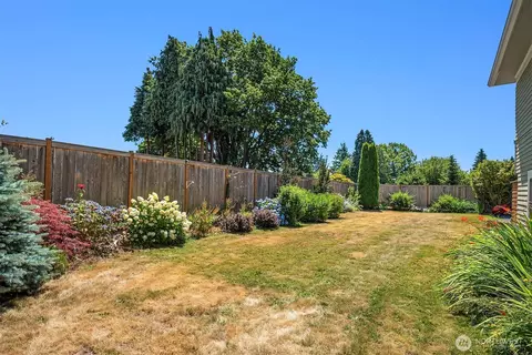 Exterior - 2920 16th St, Everett, WA 98201 photo 5 of 5