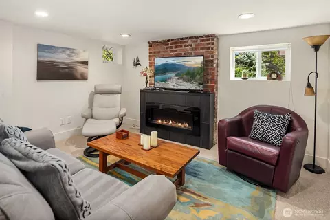 Living - 2920 16th St, Everett, WA 98201 photo 4 of 4