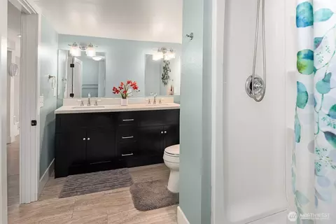 Bath - 2920 16th St, Everett, WA 98201 photo 2 of 2
