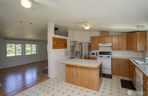152 Buds Way, Sequim, WA 98382 photo 3