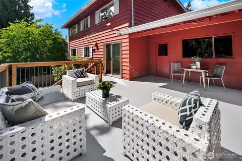 317 NW 177th St, Shoreline, WA 98177