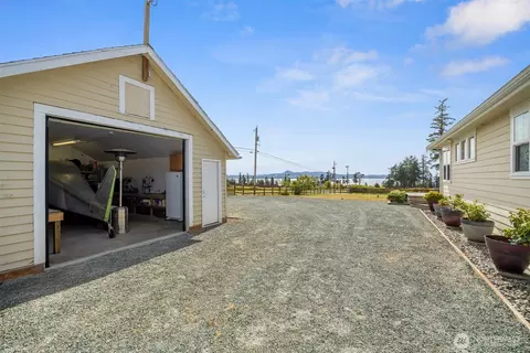 12515 Persons Rd, Bow, WA 98232 photo 5