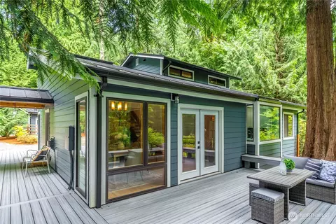 5150 NE North Tolo Rd, Bainbridge Island, WA 98110