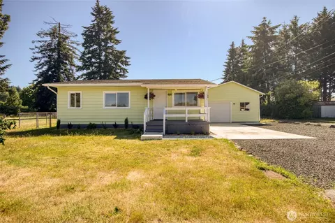 408 N 11th St, Elma, WA 98541