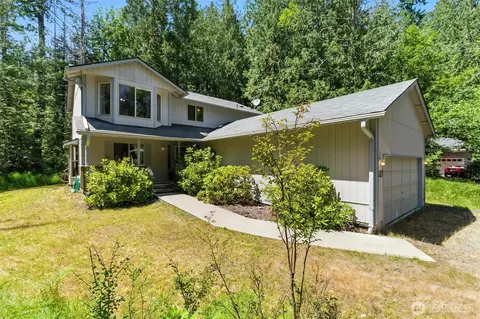 127 E Barnacle Blvd, Shelton, WA 98584