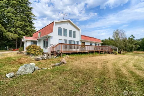 5847 Park Ct, Sedro Woolley, WA 98284
