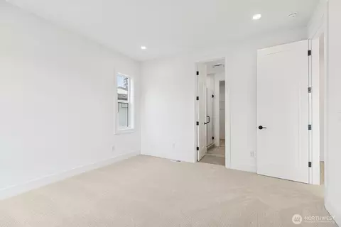 Bedroom - 18805 99th Ct NE #E, Bothell, WA 98011 photo 5 of 7