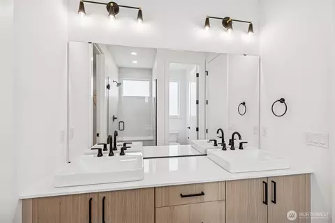 Bath - 18805 99th Ct NE #E, Bothell, WA 98011 photo 3 of 6