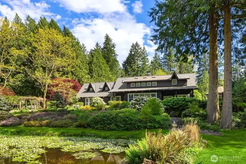 9631 Summer Hill Ln NE, Bainbridge Island, WA 98110