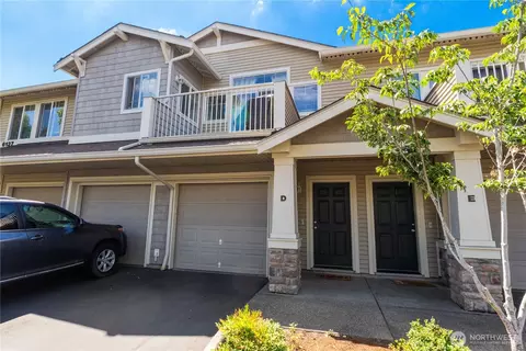 6137 Hazel Loop SE #D, Auburn, WA 98092